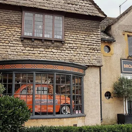 Graziers Cottage - Character Cotswold Cottage With Inglenook, Parking And Pub Nearby Cheltenham Exterior photo