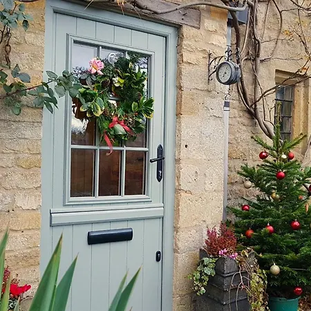 Graziers Cottage - Character Cotswold Cottage With Inglenook, Parking And Pub Nearby Cheltenham Exterior photo